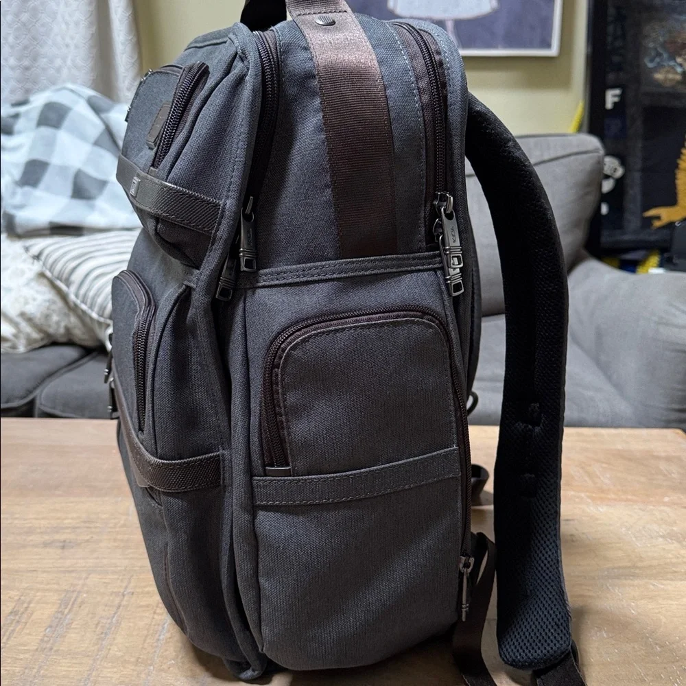 Tumi Alpha 3 brief pack
